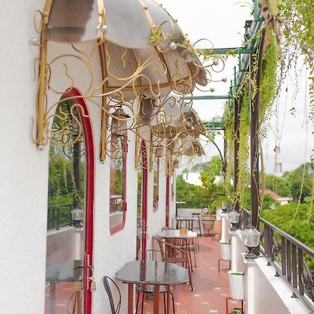 Bich Ngoan Hotel Tra Vinh ภายนอก รูปภาพ