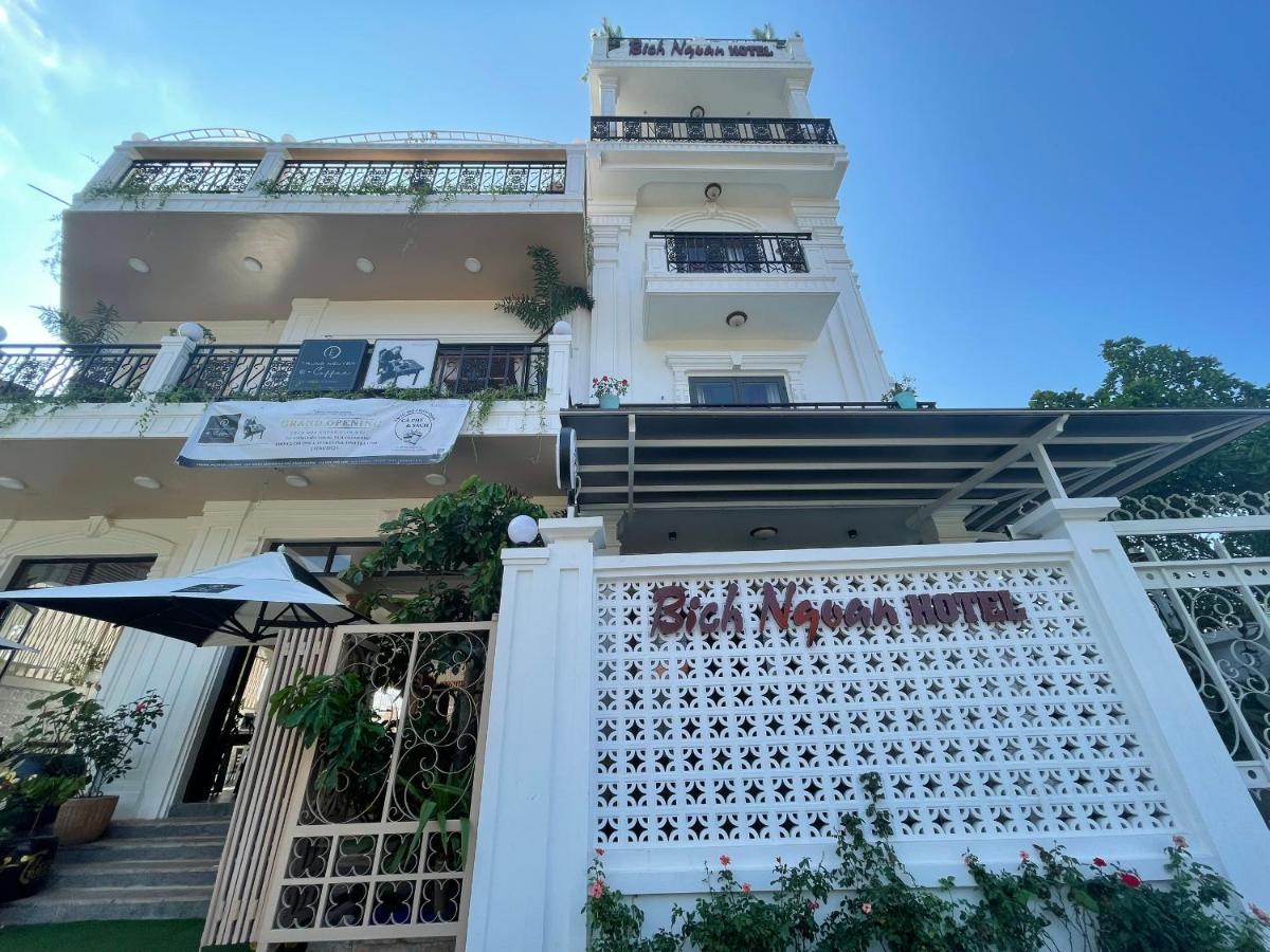 Bich Ngoan Hotel Tra Vinh ภายนอก รูปภาพ